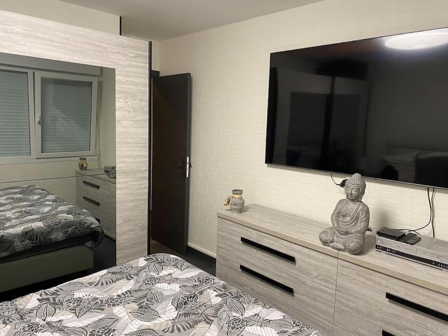 Ferienwohnung Au Petit Bonheur Imprevu Douai Exterior foto